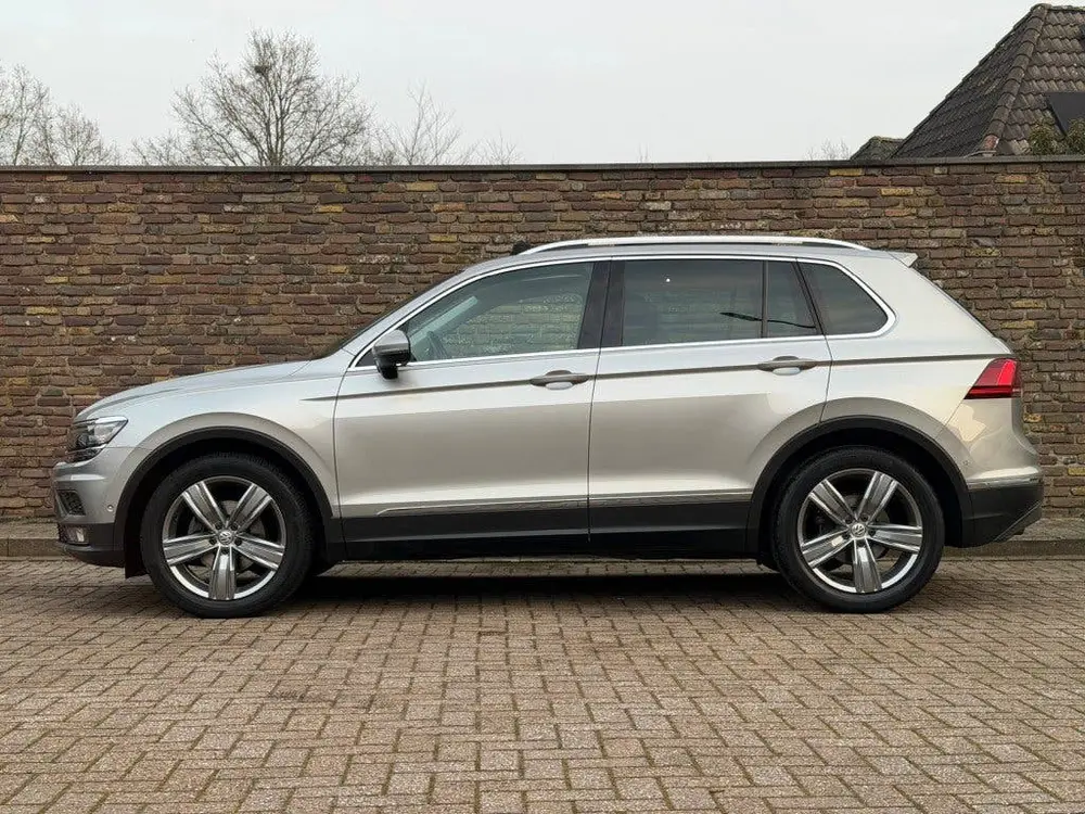 Volkswagen TIGUAN 1.5 TSI DSG HIGHLINE Panodak Trekhaak Virt uit 2019, foto 7