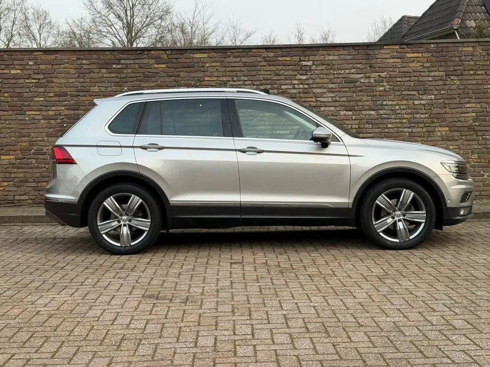 Volkswagen TIGUAN 1.5 TSI DSG HIGHLINE Panodak Trekhaak Virt uit 2019, foto 8