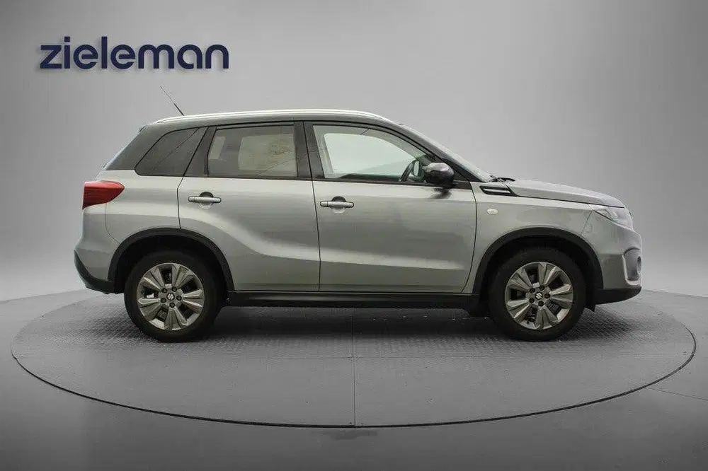 Suzuki Vitara 1.4 Boosterjet Select Smart Hybrid uit 2021, foto 14