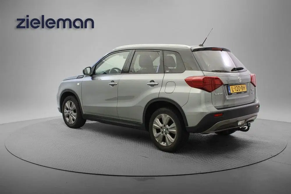 Suzuki Vitara 1.4 Boosterjet Select Smart Hybrid uit 2021, foto 3