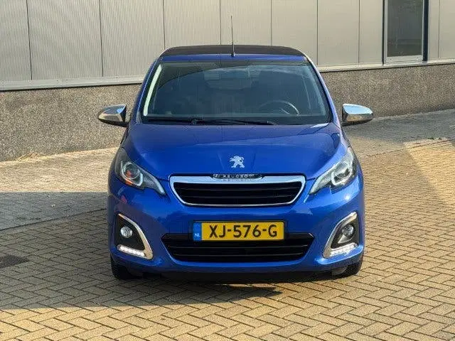 Peugeot 108 1.0 e-VTi Allure TOP Open dak uit 2019, foto 2