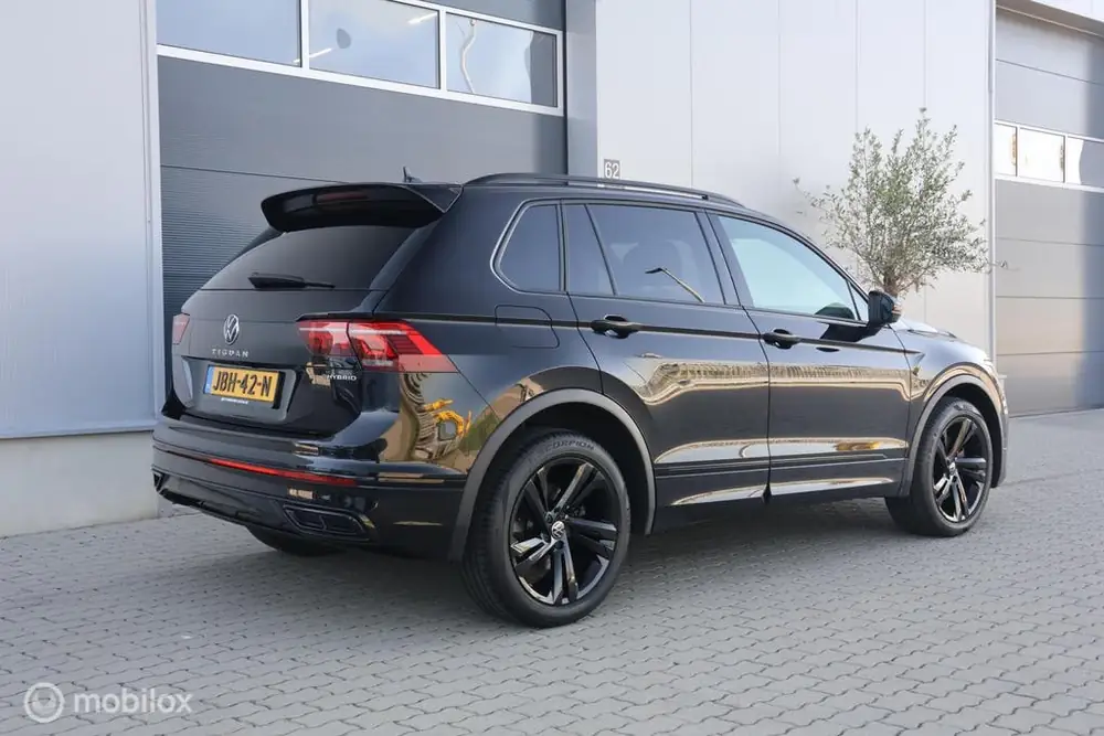 Volkswagen Tiguan 1.4 TSI eHybrid R-Line | Black Style I Tre uit 2022, foto 3