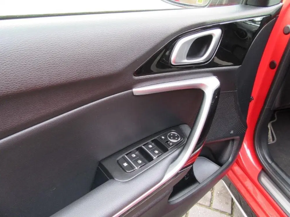 Kia ProCeed 1.4 T-GDI GT-Line uit 2021, foto 13