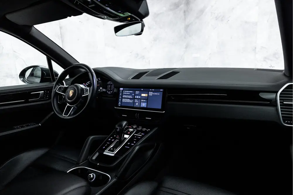 Porsche Cayenne 3.0 | Pano | SportDesign | Luchtvering | 22" uit 2019, foto 18