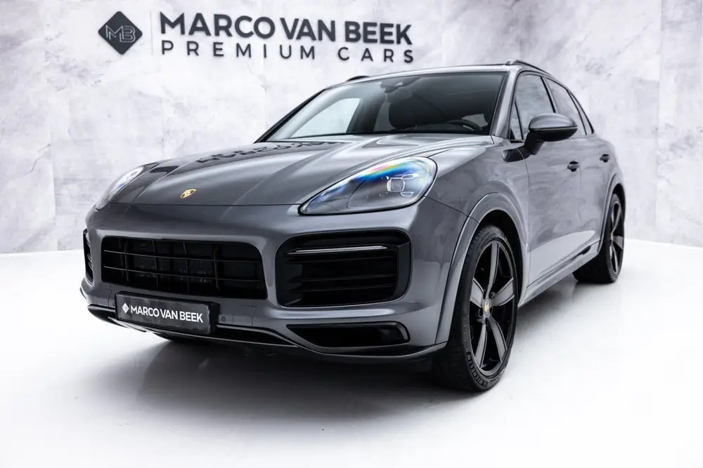 Porsche Cayenne 3.0 | Pano | SportDesign | Luchtvering | 22" uit 2019, foto 4