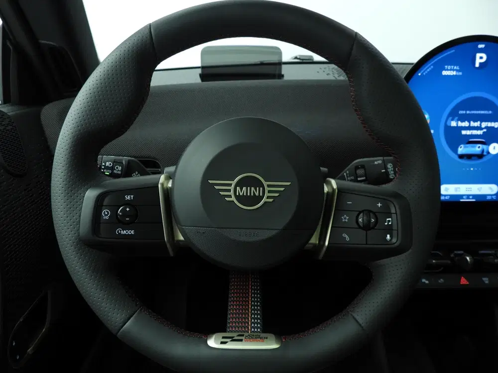 Mini John Cooper Works Cooper E John Cooper Works uit 2026, foto 11