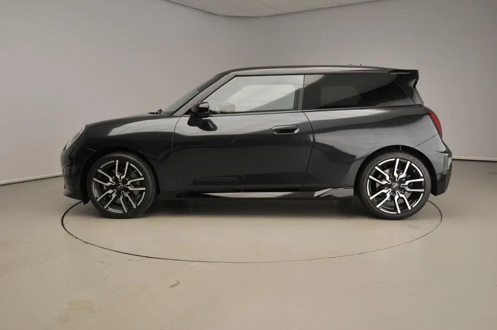 Mini John Cooper Works Cooper E John Cooper Works uit 2026, foto 2
