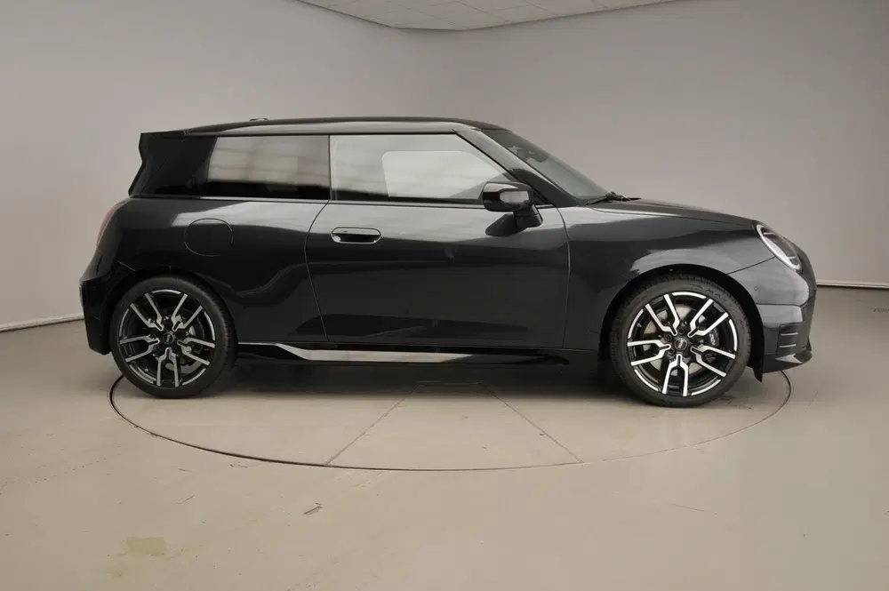 Mini John Cooper Works Cooper E John Cooper Works uit 2026, foto 4