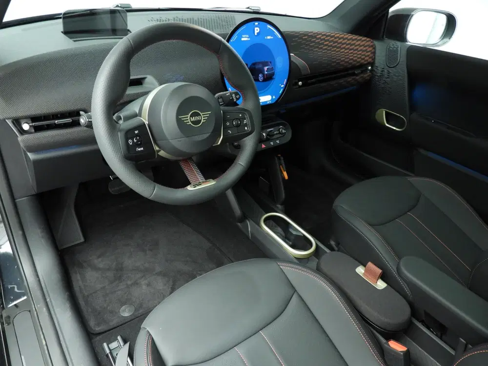 Mini John Cooper Works Cooper E John Cooper Works uit 2026, foto 6
