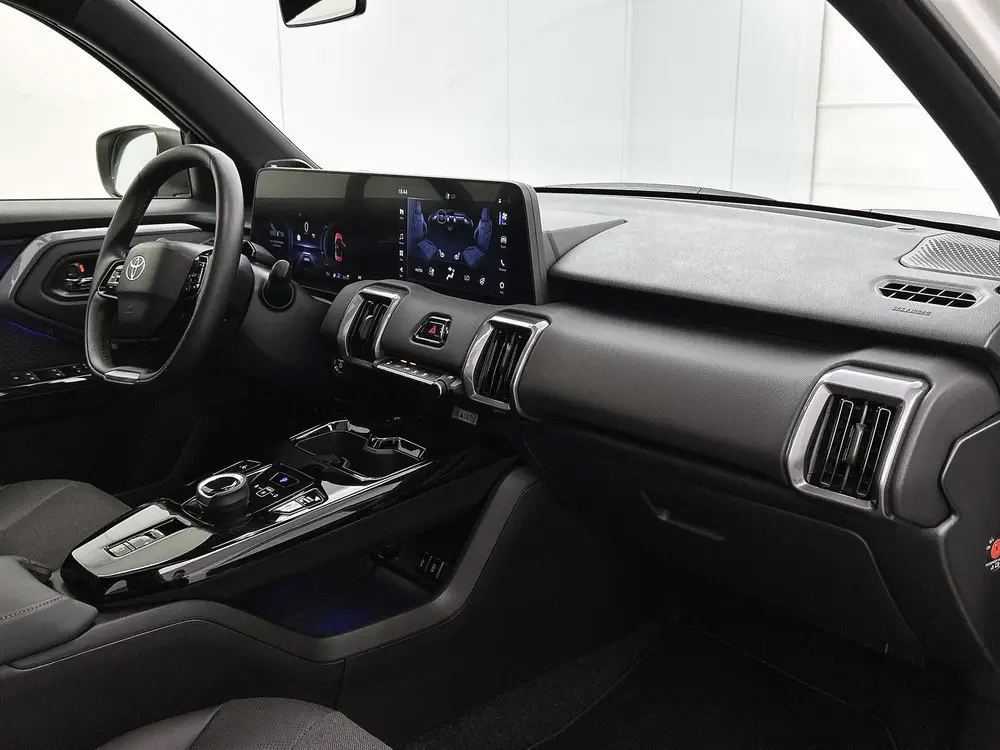 Toyota Urban Cruiser Executive 61 kWh uit 2026, foto 7