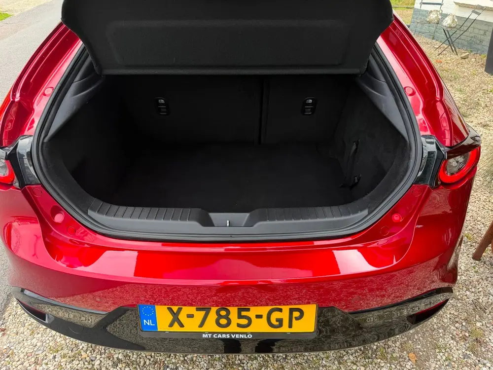 Mazda 3 2.0 e-SkyActiv-G M Hybrid 122 Luxury uit 2019, foto 16