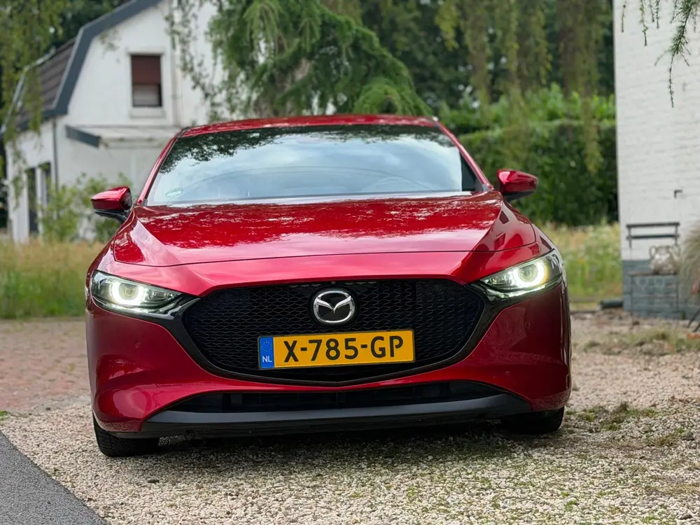 Mazda 3 2.0 e-SkyActiv-G M Hybrid 122 Luxury uit 2019, foto 2