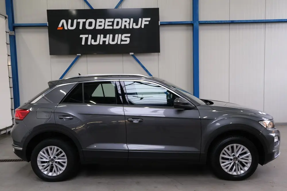 Volkswagen T-Roc 1.5 TSI Style Business Automaat - N.A.P. Ai uit 2021, foto 2