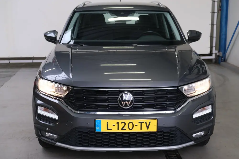 Volkswagen T-Roc 1.5 TSI Style Business Automaat - N.A.P. Ai uit 2021, foto 3