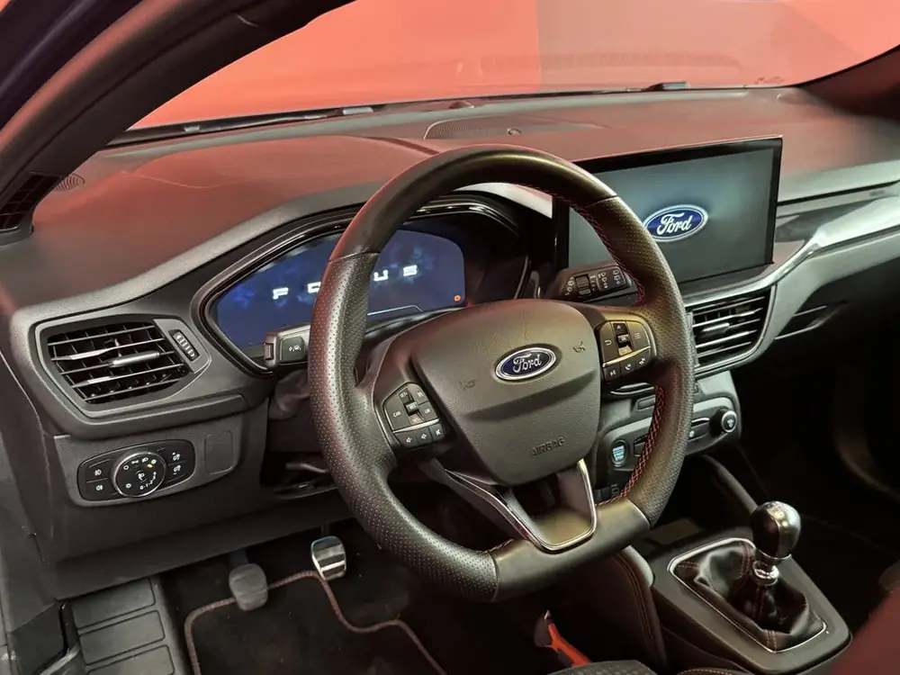 Ford Focus Wagon 1.0 EcoBoost Hybrid ST Line X uit 2023, foto 3