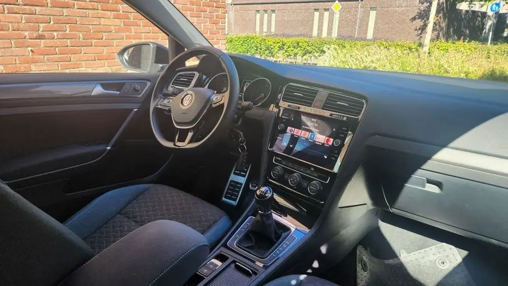 Volkswagen Golf IQ-Drive 1.5 TSI Comfortline uit 2020, foto 3