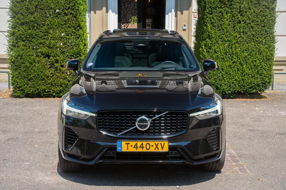 Volvo XC60 2.0 T6 Plug-in hybrid AWD Ultimate Dark TR uit 2023, foto 8