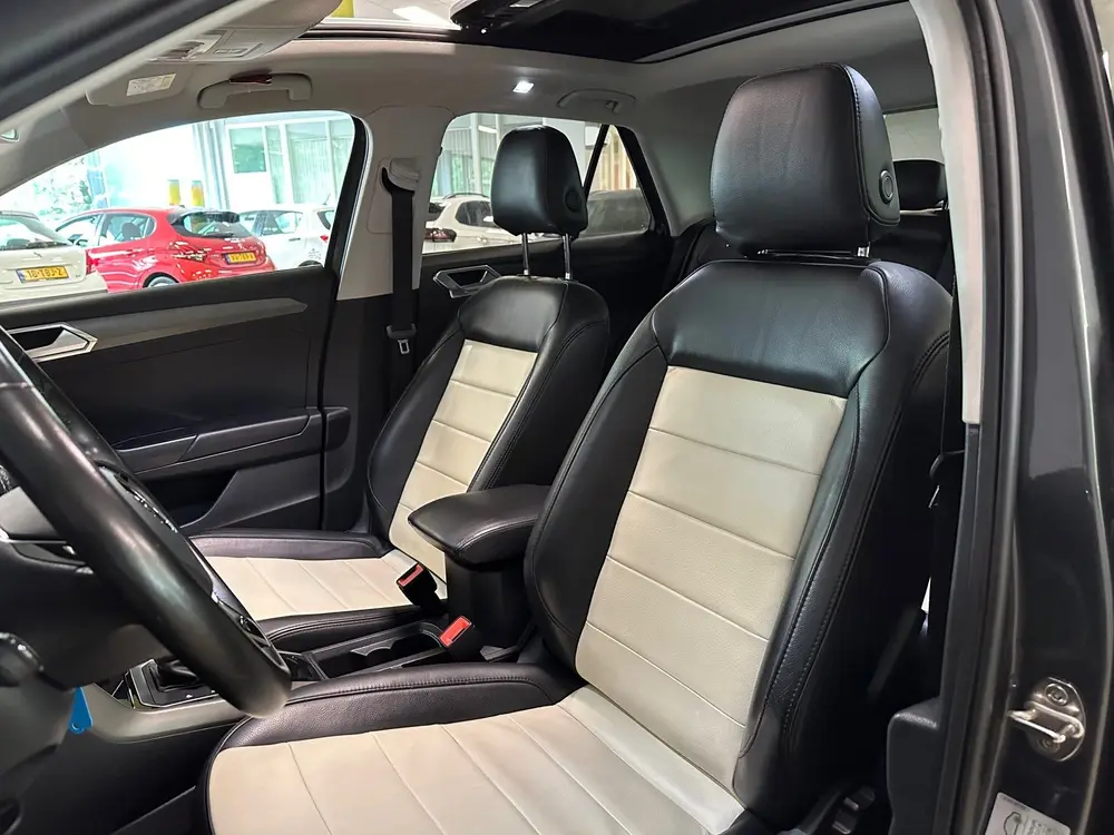 Volkswagen T-Roc 1.5 TSI Sport - Pano - Led - Camera - Apple uit 2020, foto 11