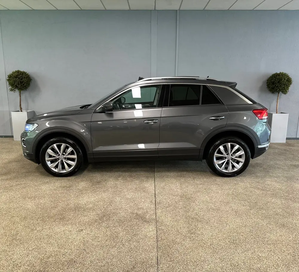 Volkswagen T-Roc 1.5 TSI Sport - Pano - Led - Camera - Apple uit 2020, foto 4