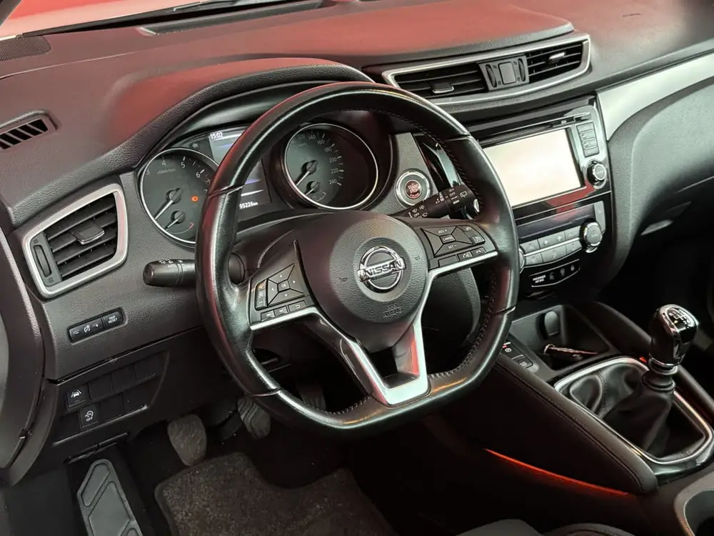 Nissan Qashqai 1.3 DIG-T N-Motion uit 2020, foto 3