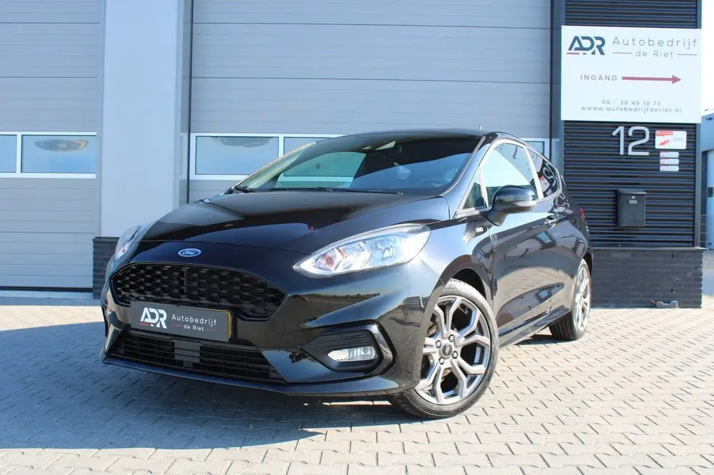 Ford Fiësta ST-LINE/17''LM/PDC ACHTER/NAVI/APPLECARPLAY/STOE uit 2019
