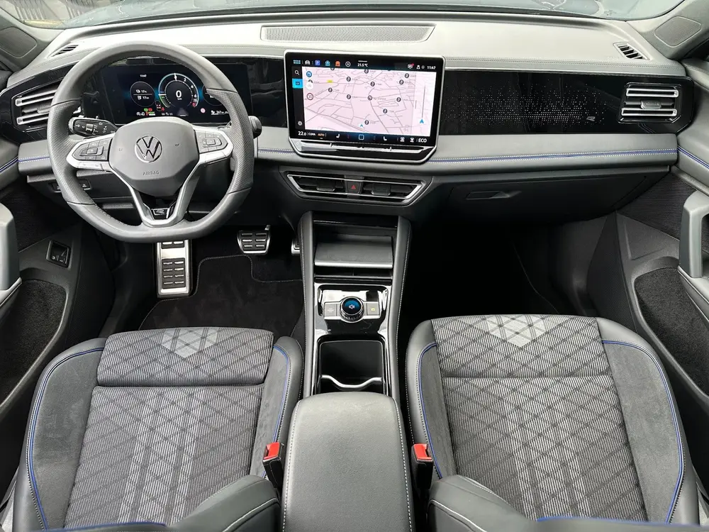 Volkswagen Tiguan 1.5 eHybrid R-Line | Black line | 360 Came uit 2025, foto 11
