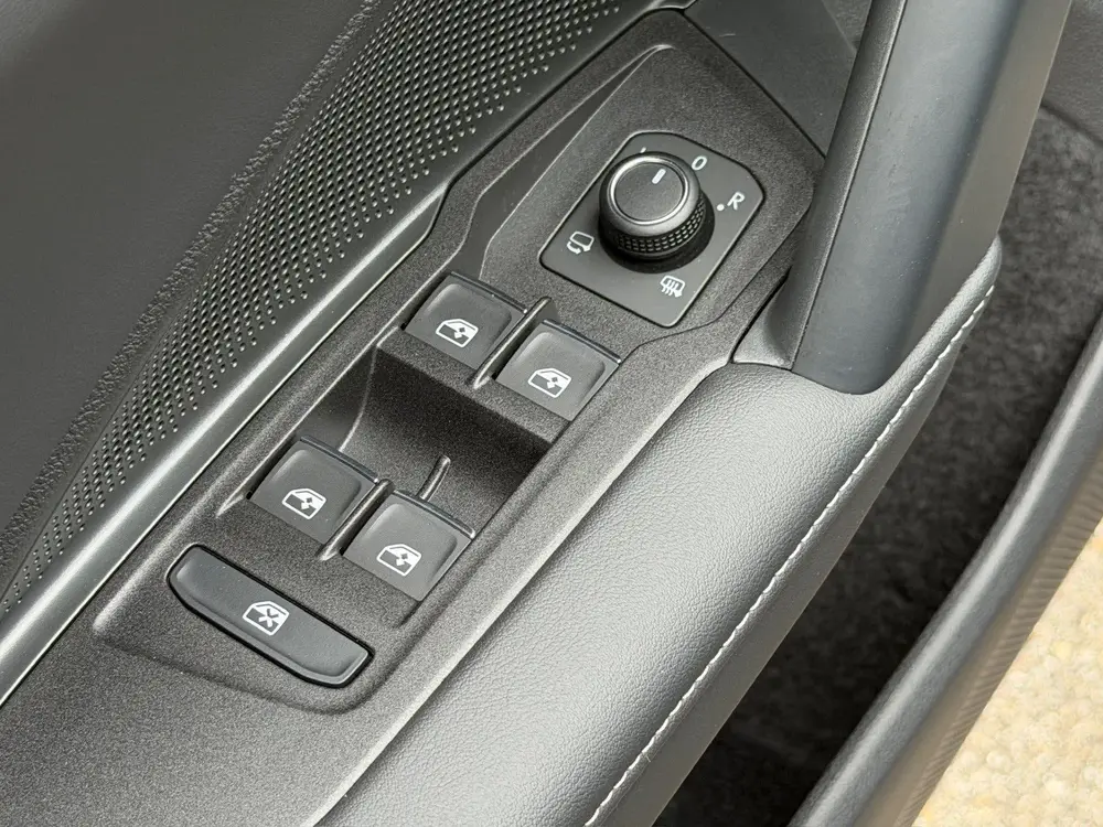 Volkswagen Tiguan 1.5 eHybrid Elegance 204pk | Trekhaak | 20 uit 2025, foto 11