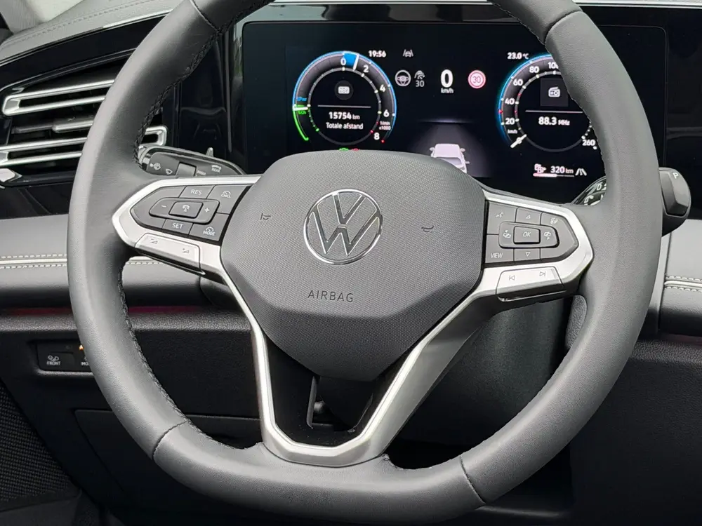 Volkswagen Tiguan 1.5 eHybrid Elegance 204pk | Trekhaak | 20 uit 2025, foto 13