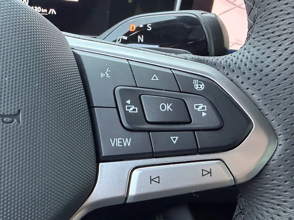 Volkswagen Tiguan 1.5 eTSI 150pk DSG R-Line | Black line | 3 uit 2025, foto 14