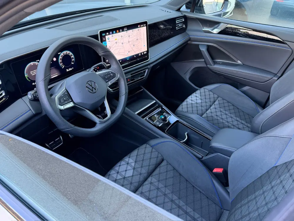 Volkswagen Tiguan 1.5 eHybrid R-Line | Black line | 360 Came uit 2025, foto 7