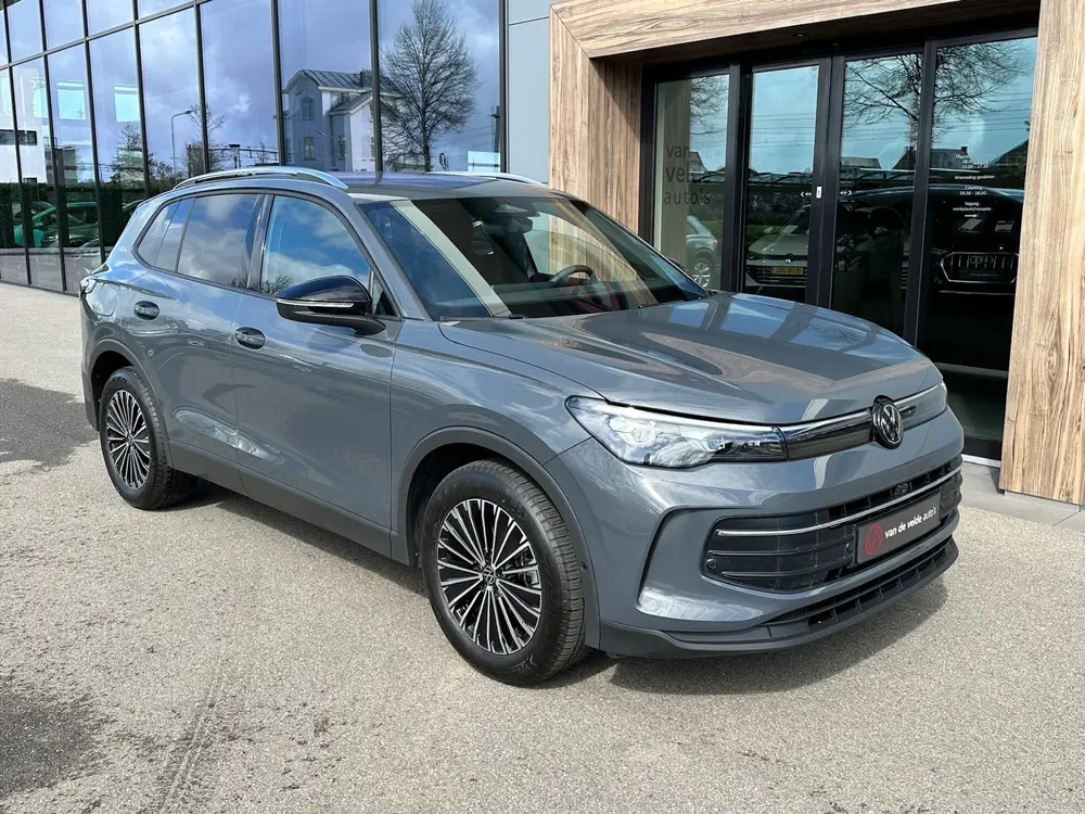 Volkswagen Tiguan 1.5 eTSI 150pk DSG GOAL | Trekhaak | 360 C uit 2025, foto 3