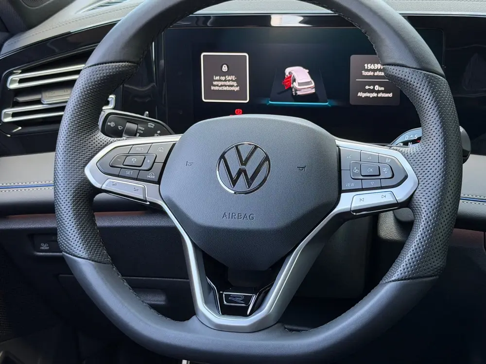 Volkswagen Tiguan 1.5 eHybrid R-Line | Black line | 360 Came uit 2025, foto 10