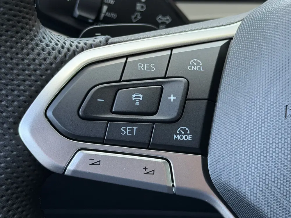 Volkswagen Tiguan 1.5 eHybrid R-Line | Black line | 360 Came uit 2025, foto 11