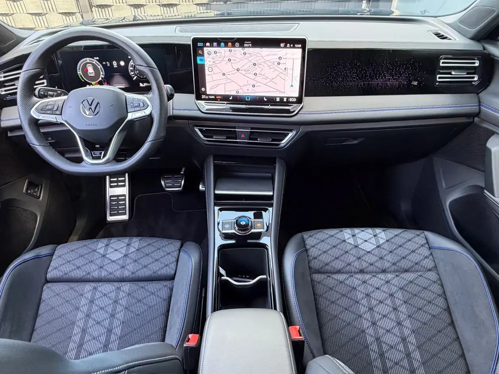 Volkswagen Tiguan 1.5 eHybrid R-Line | Black line | 360 Came uit 2025, foto 9