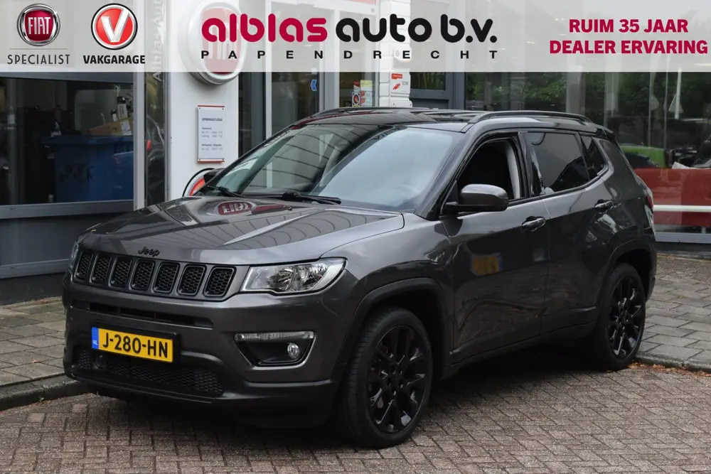 Jeep Compass 1.3T Night Eagle Liberty Edition uit 2020