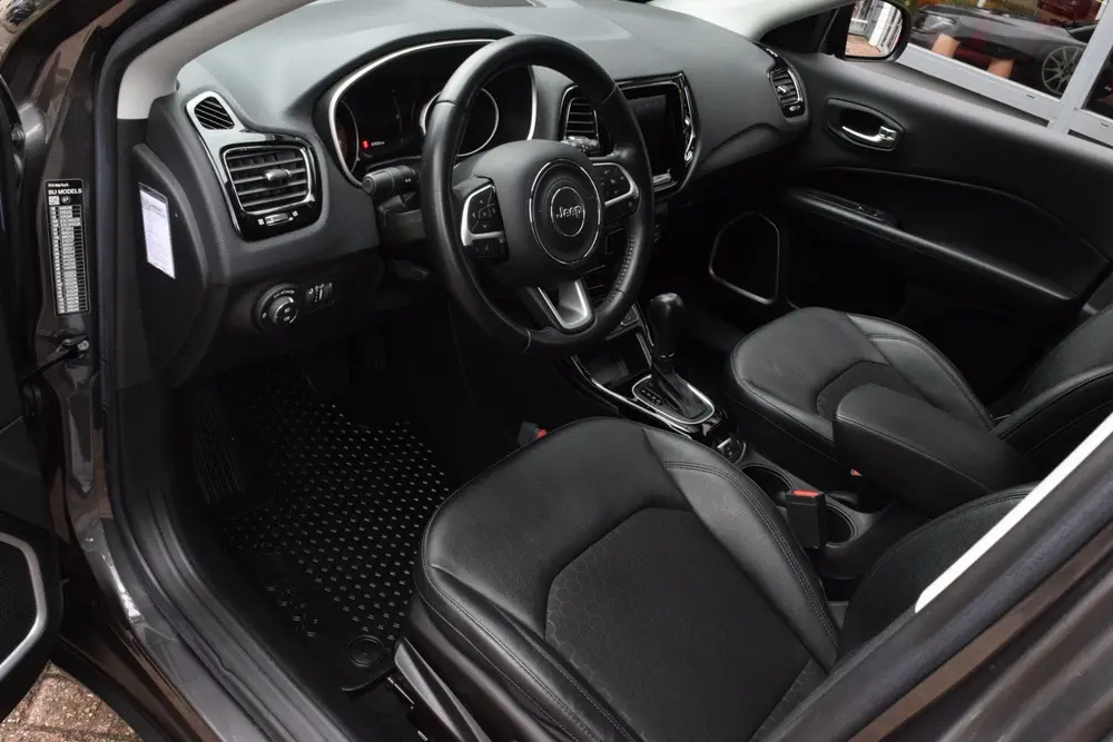 Jeep Compass 1.3T Night Eagle Liberty Edition uit 2020, foto 13