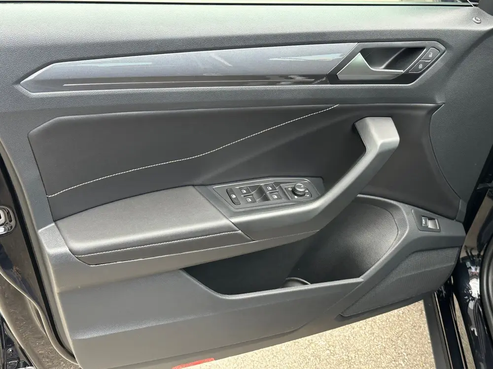 Volkswagen T-Roc 1.5 TSI 150pk DSG Style Carplay | Camera | uit 2024, foto 8