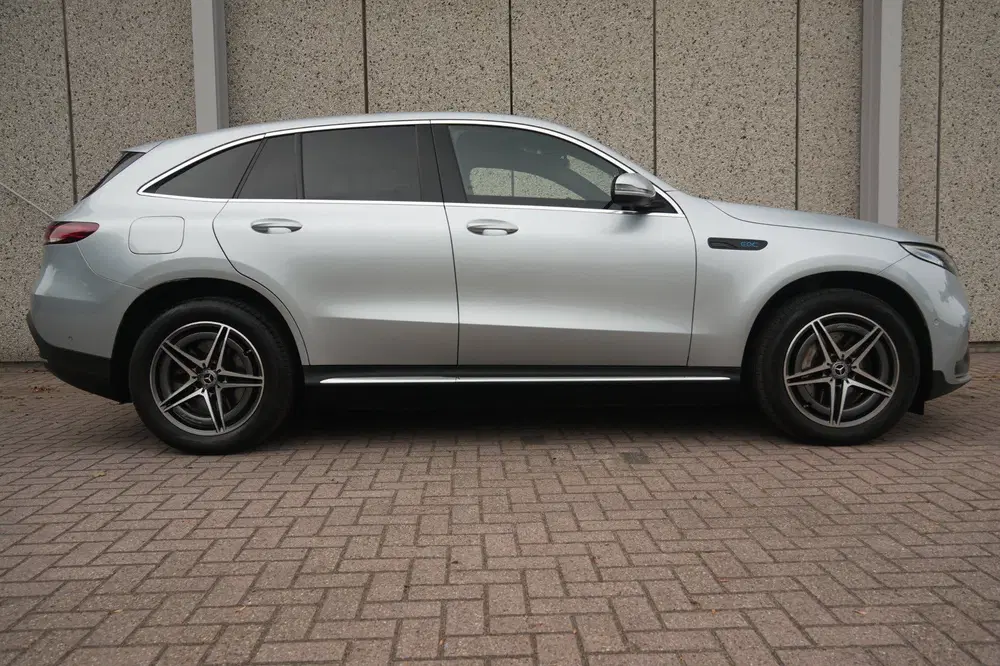 Mercedes-Benz EQC 400 4MATIC Premium Plus 80 kWh AMG line SO uit 2020, foto 4