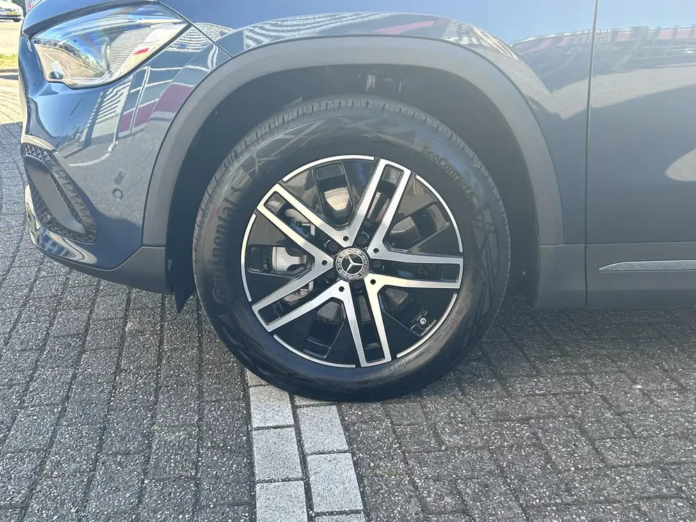 Mercedes-Benz GLA 250 e Business Solution AMG Limited uit 2022, foto 16