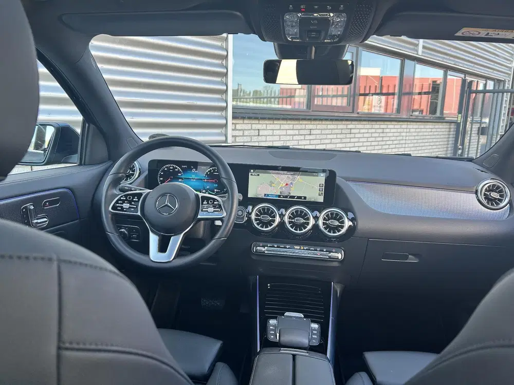 Mercedes-Benz GLA 250 e Business Solution AMG Limited uit 2022, foto 18