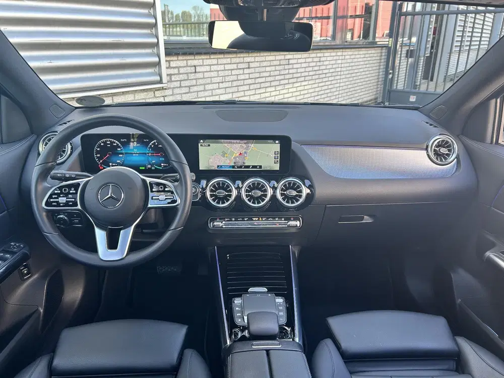 Mercedes-Benz GLA 250 e Business Solution AMG Limited uit 2022, foto 5