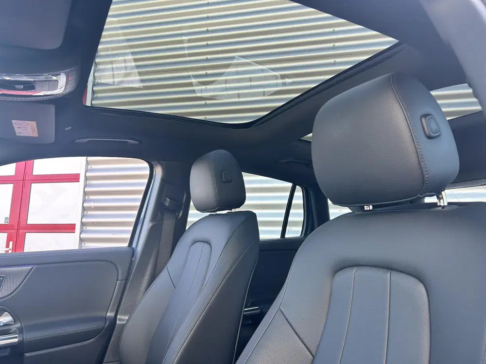 Mercedes-Benz GLA 250 e Business Solution AMG Limited uit 2022, foto 6