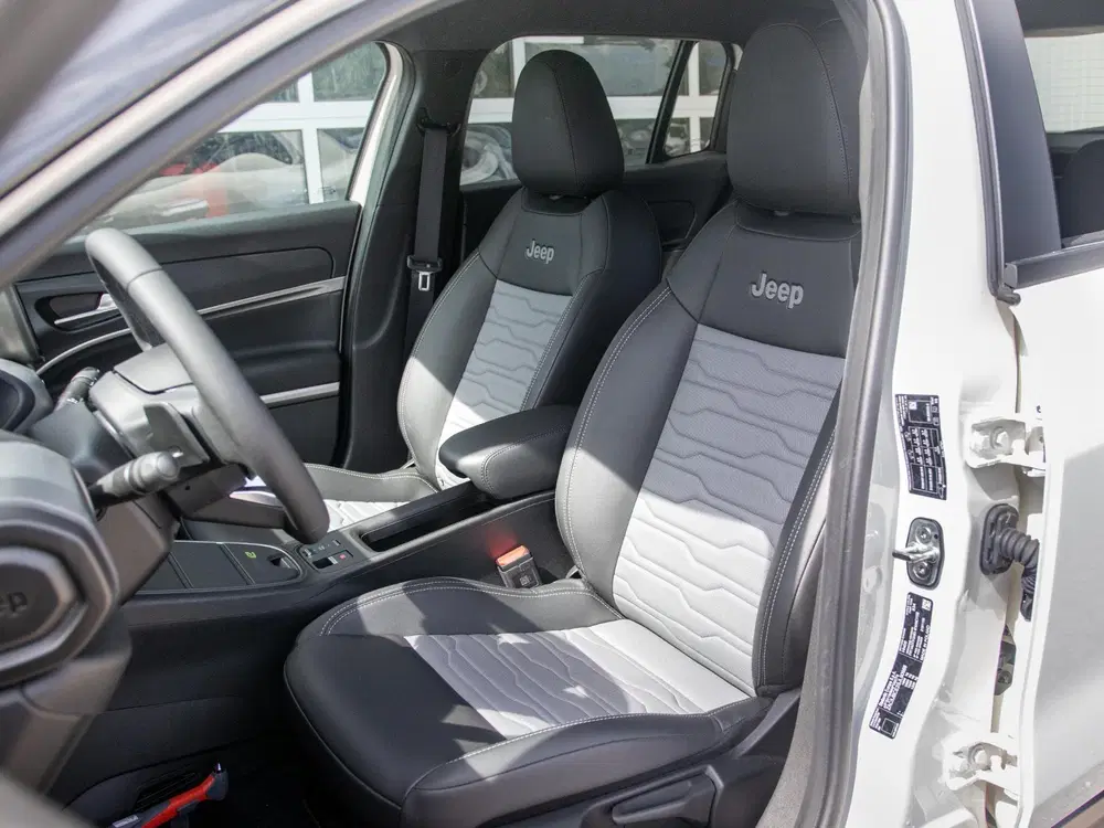 Jeep Avenger 1.2T 4xe Overland uit 2025, foto 11