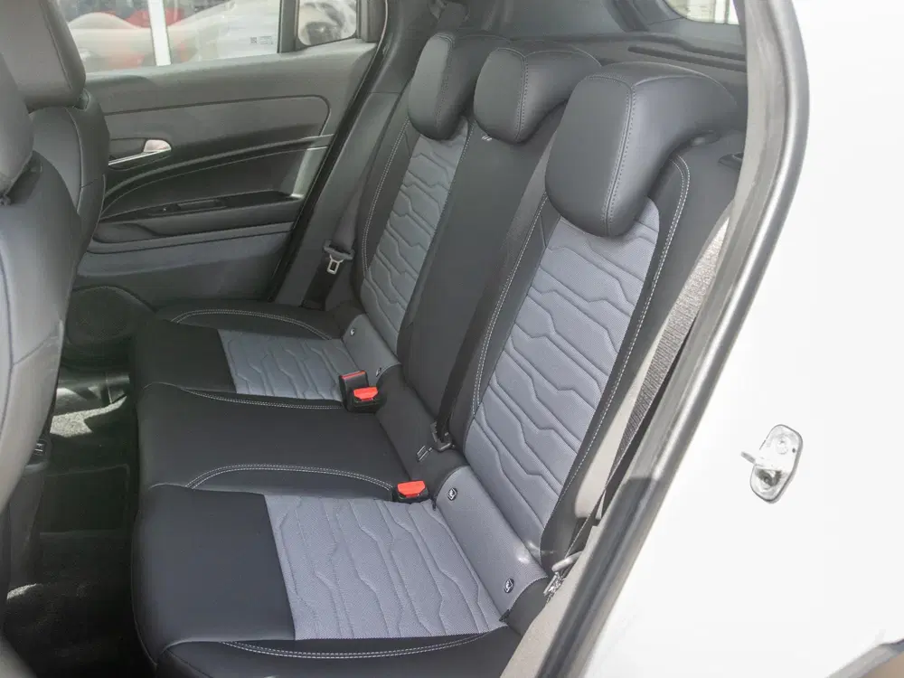 Jeep Avenger 1.2T 4xe Overland uit 2025, foto 12