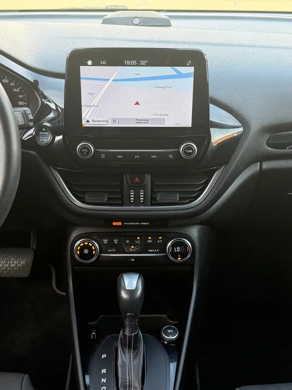 Ford Fiesta 1.0 EcoBoost Titanium AUTOMAAT NL AUTO NAP uit 2019, foto 20