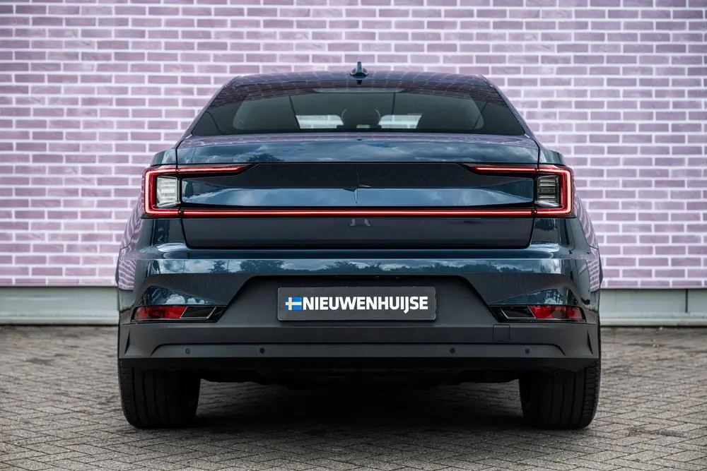 Polestar 2 Standard Range Single Motor 70 kWh uit 2024, foto 10