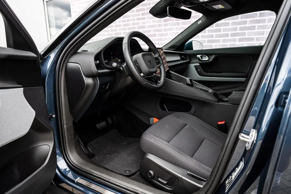 Polestar 2 Standard Range Single Motor 70 kWh uit 2024, foto 18