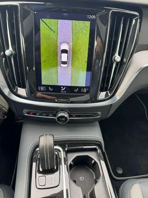 Volvo S60 T8 R Design AWD 340pk Automaat 2021 Zwart uit 2021, foto 11