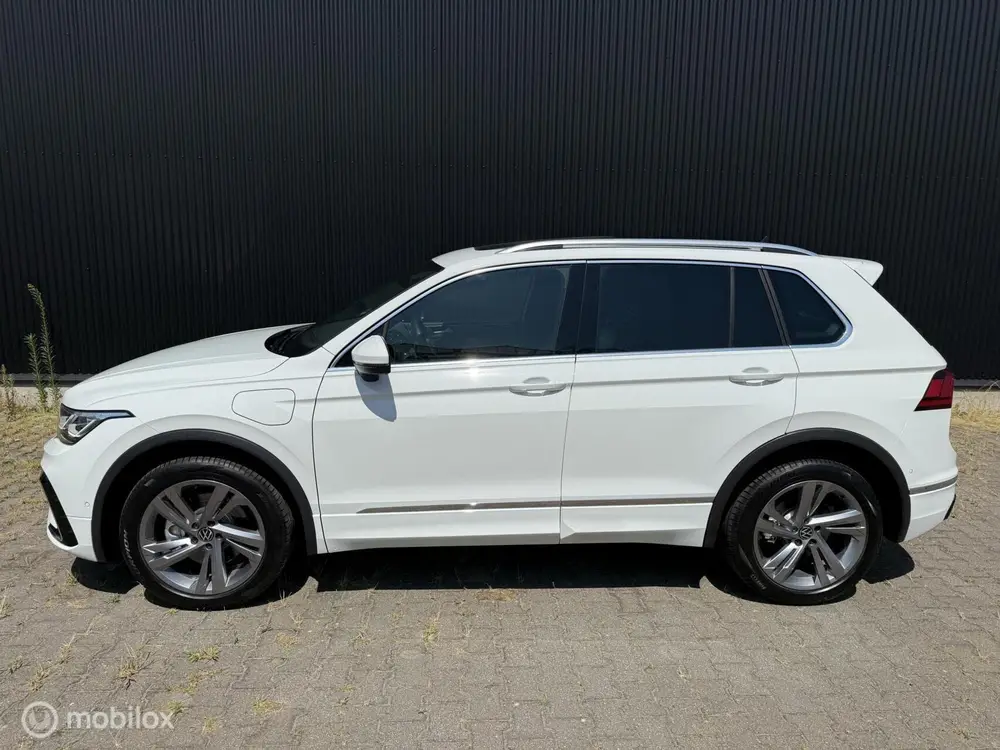 Volkswagen Tiguan 1.4 TSI eHybrid R-Line Business+ PANO KEYL uit 2022, foto 4