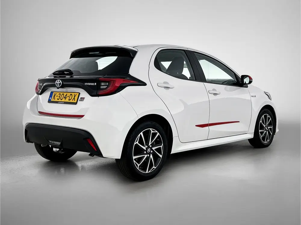 Toyota Yaris 1.5 Hybrid Dynamic uit 2020, foto 2